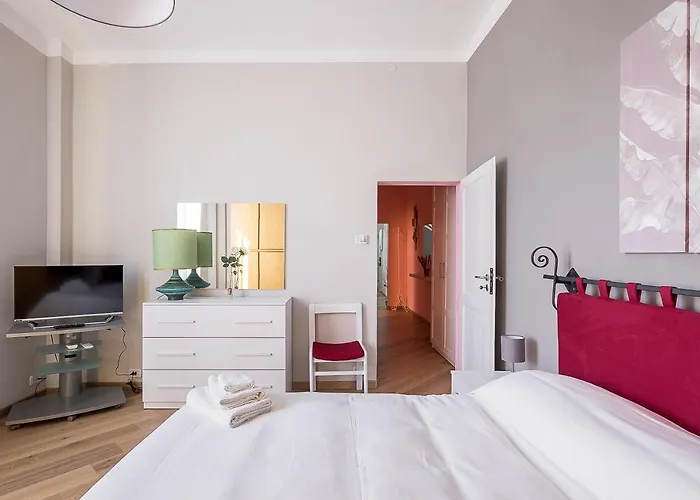 Navile Family By Wonderful Italy